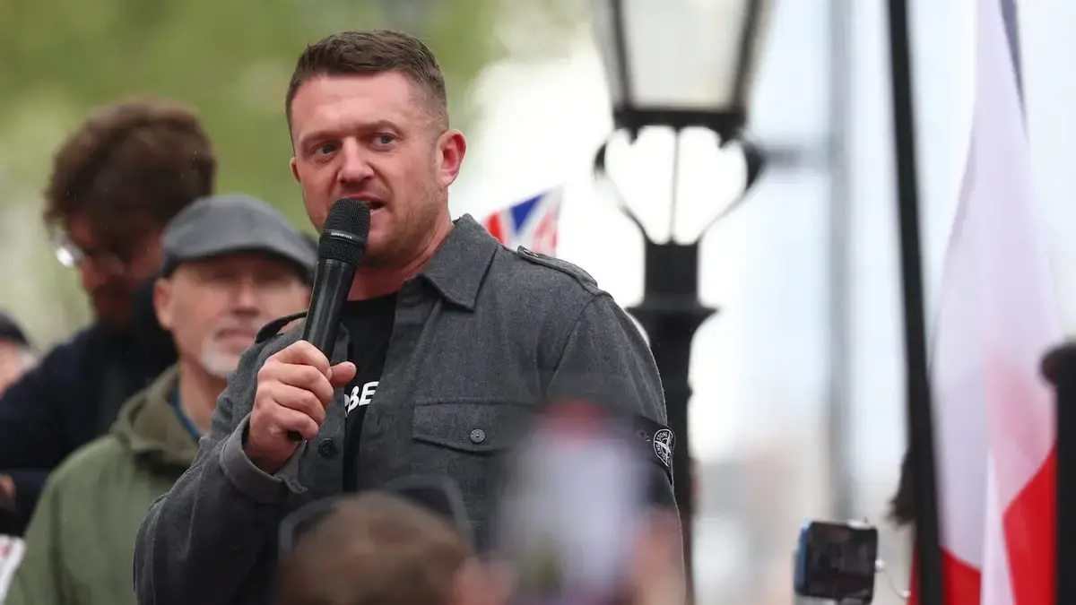 Tommy Robinson durante la marcha "Unite the Kingdom" en Londres.