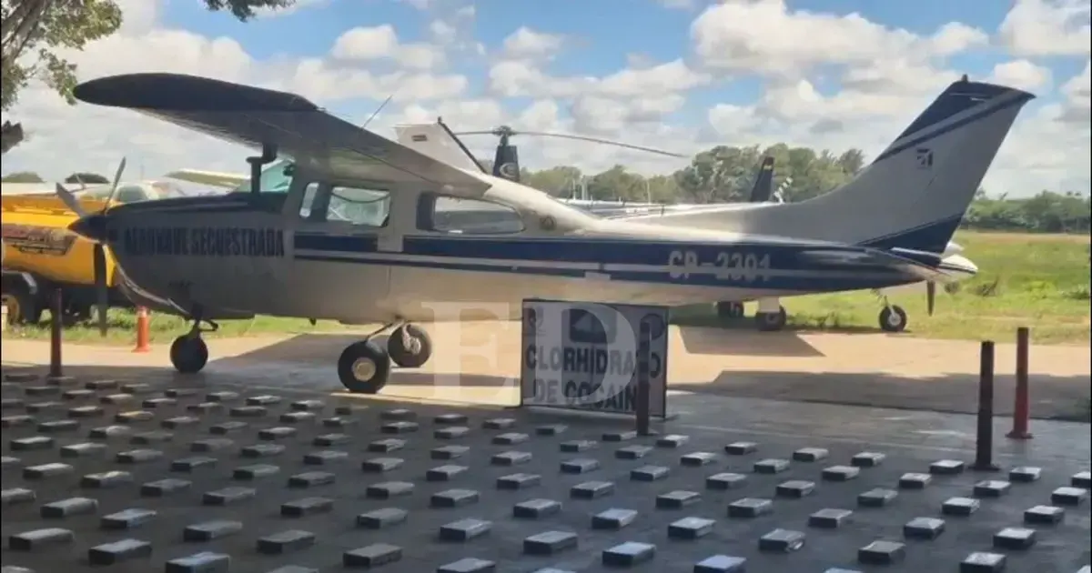 La avioneta incautada por agentes antidroga.