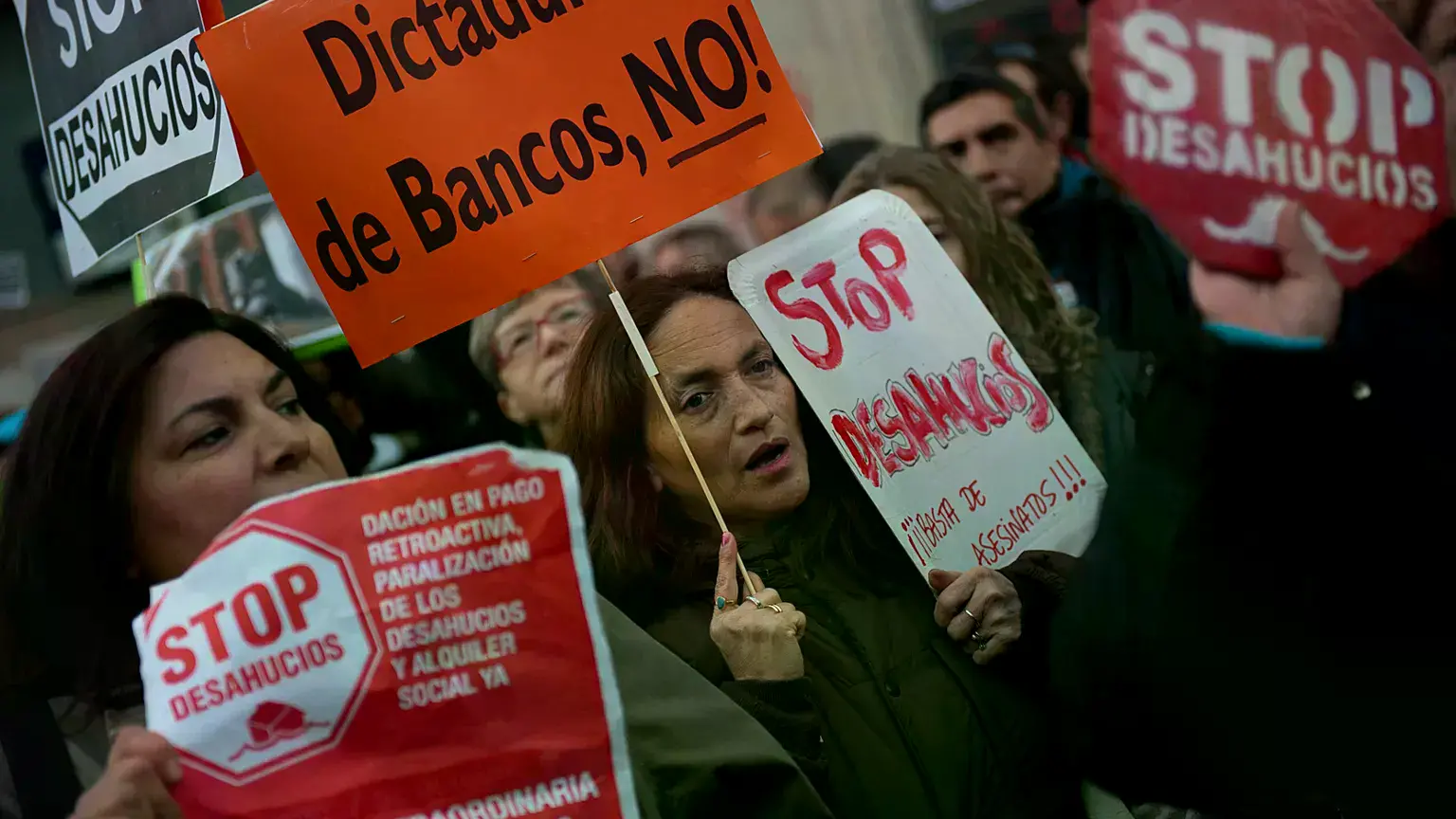 Los hipotecados en España protestan contra los bancos.