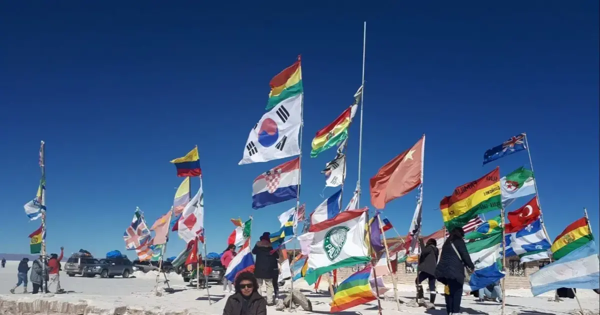 El Salar de Uyuni es uno de los atractivos turísticos más solicitados en Bolivia