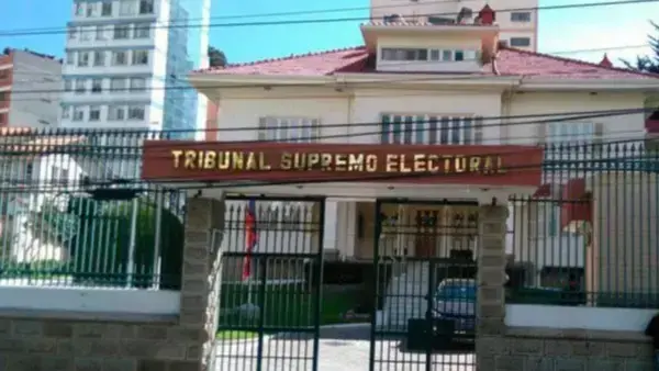 Frontis del Tribunal Supremo Electoral.