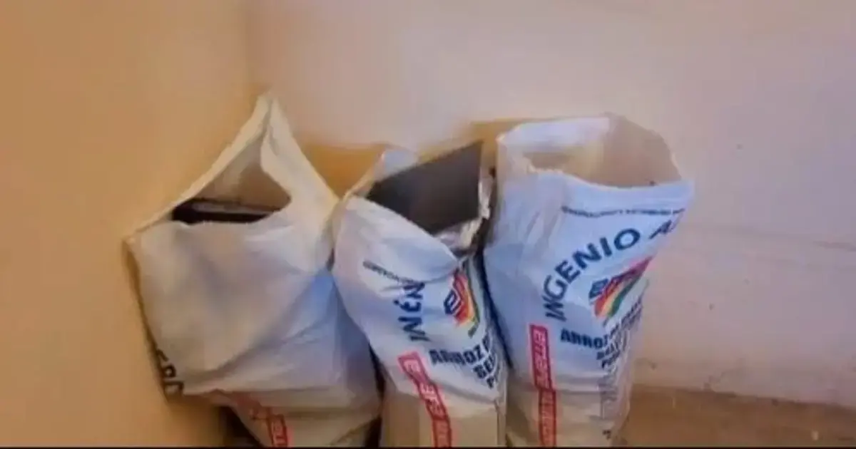 Documentación encontrada en el galpón de Rubén Ríos.