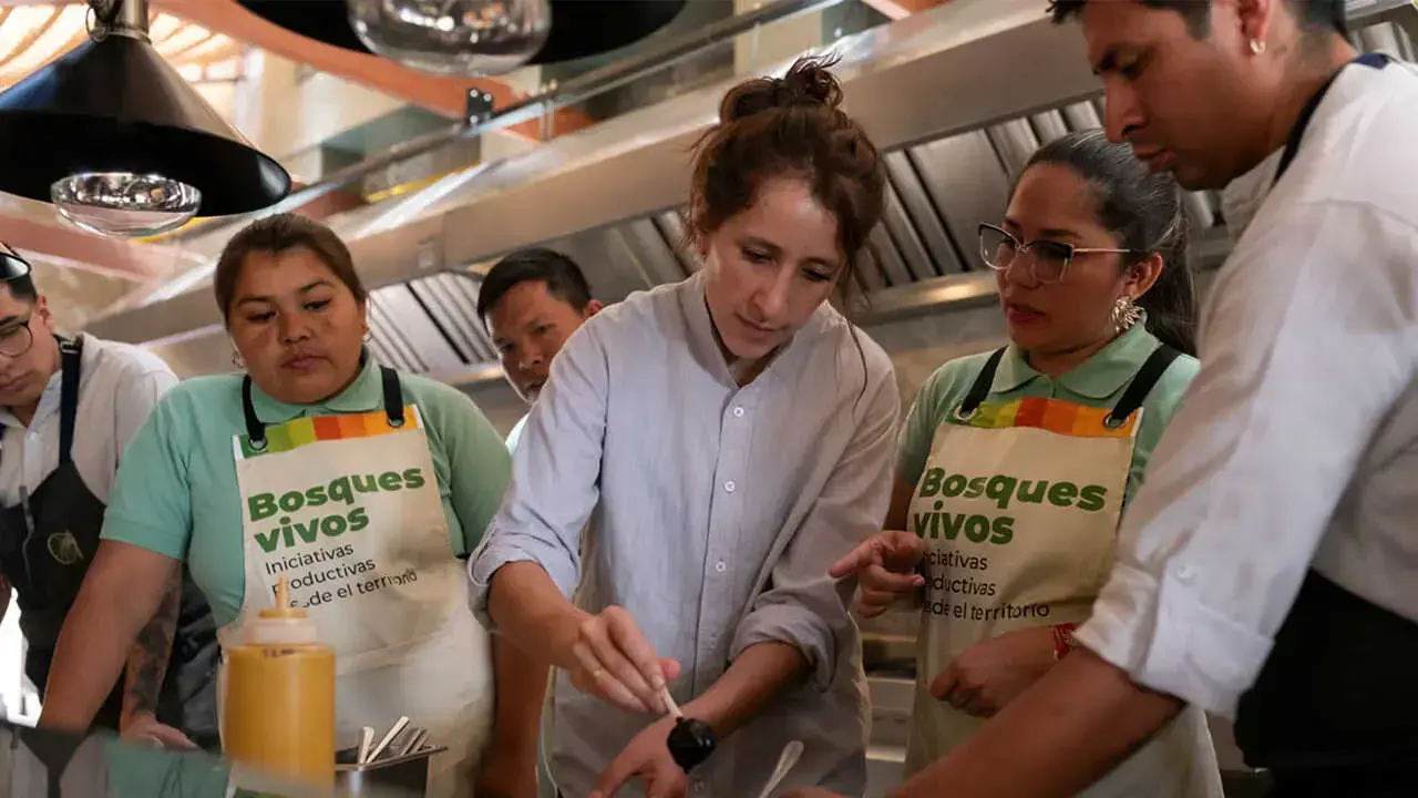 Trabajos con el Recetario del Bosque Chiquitano.