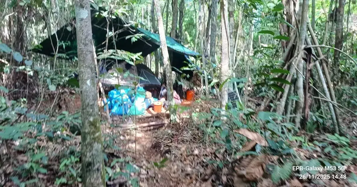 Guardaparques durante el operativo en el Parque Nacional Noel Kempff Mercado.