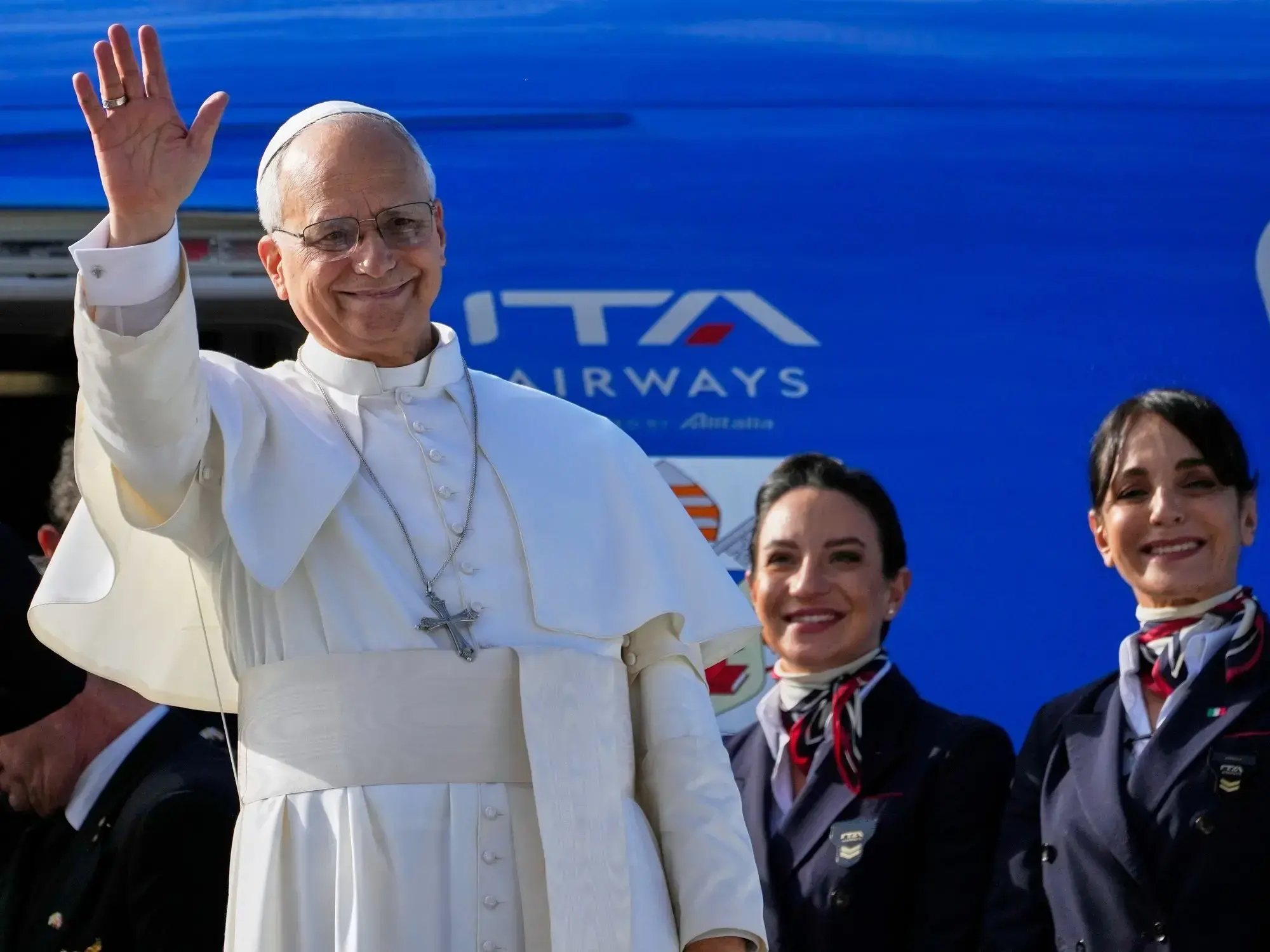 El Papa León XIV, en su regreso al Vaticano tras su gira por Turquía y Líbano.