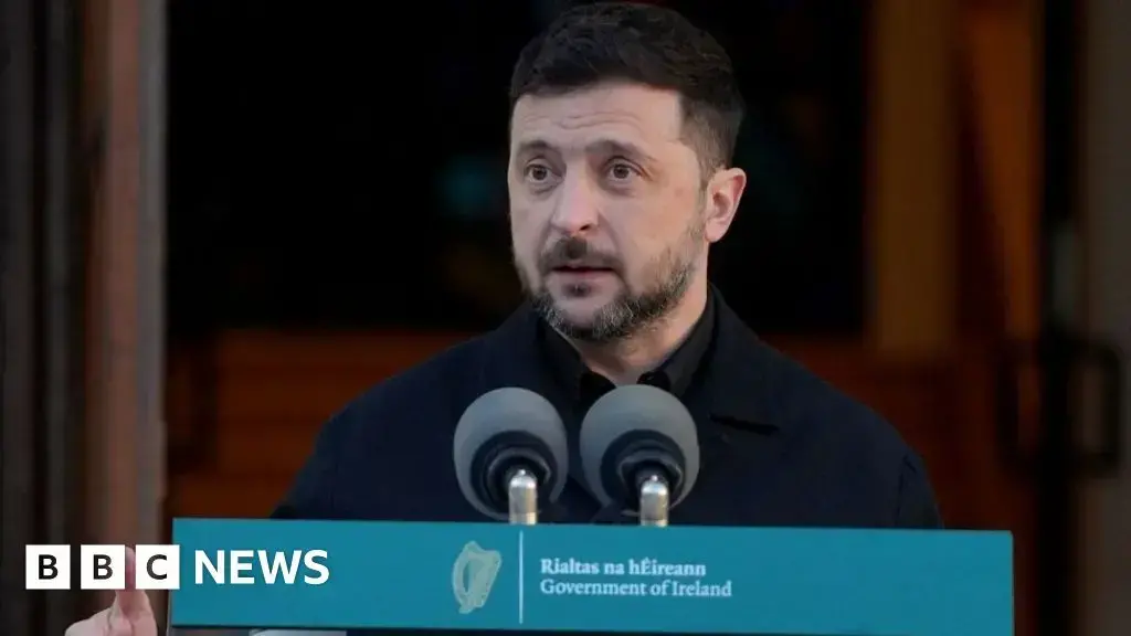 El presidente ucraniano Volodymyr Zelensky y su esposa Olena Zelenska llegaron a Dublín el lunes.
