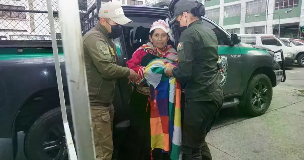 La exdiputada Lidia Patty en celdas de la FELCC