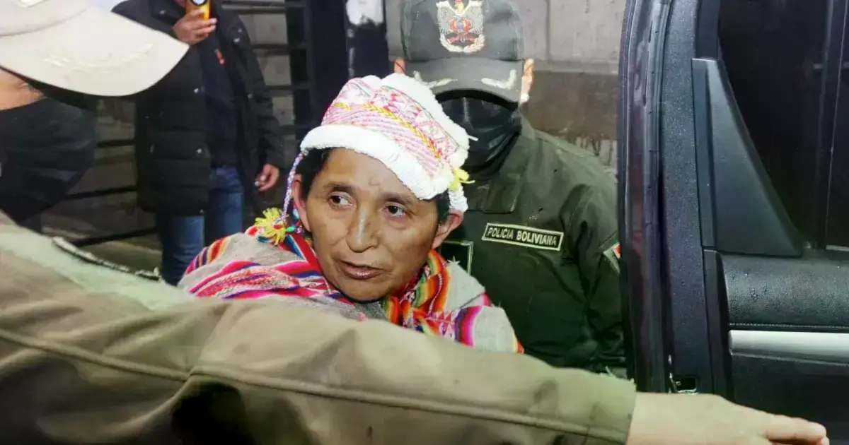 La exdiputada del MAS, Lidia Patty, cuando era trasladada a una de sus audiencias.