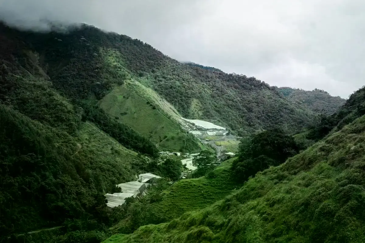 Zona operativa de la mina de cobre El Roble en El Carmen de Atrato, Chocó.