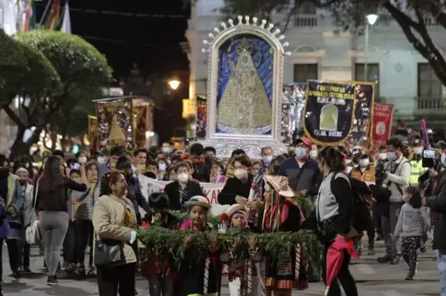 La festividad de la Virgen de Guadalupe en la ciudad de Sucre.