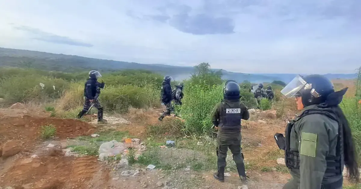 Desbloqueo en la zona del botadero de Cotapachi, Quillacollo
