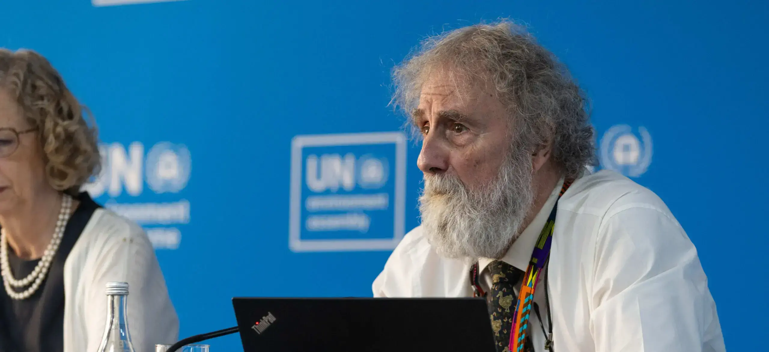 Sir Robert Watson en el lanzamiento del GEO-7 en Nairobi.