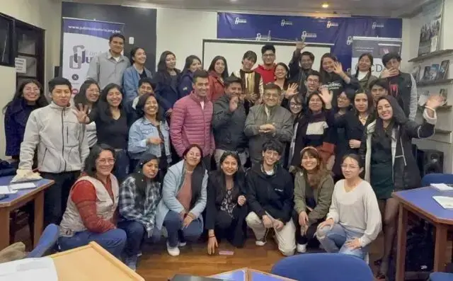 Sesiones con colectivos de jóvenes en Cochabamba, La Paz, Oruro, Potosí y Santa Cruz.