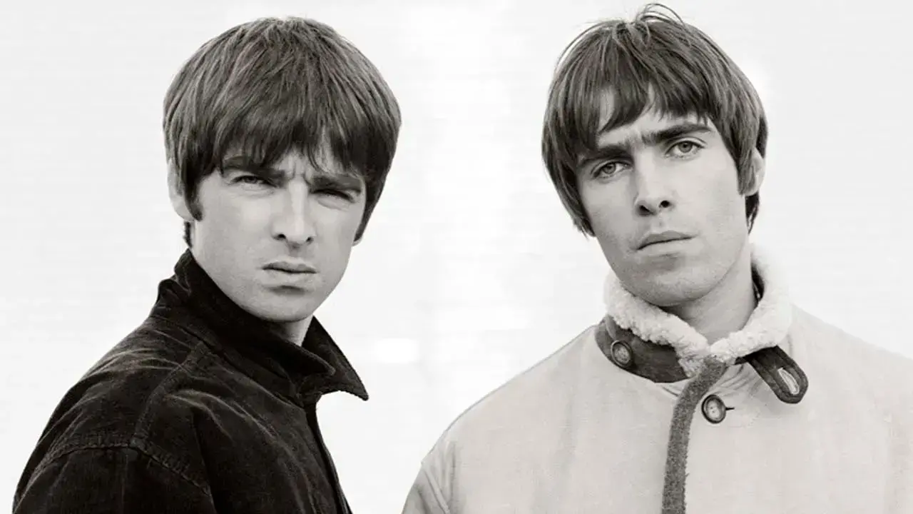 Noel y Liam Gallagher, fundadores de Oasis.