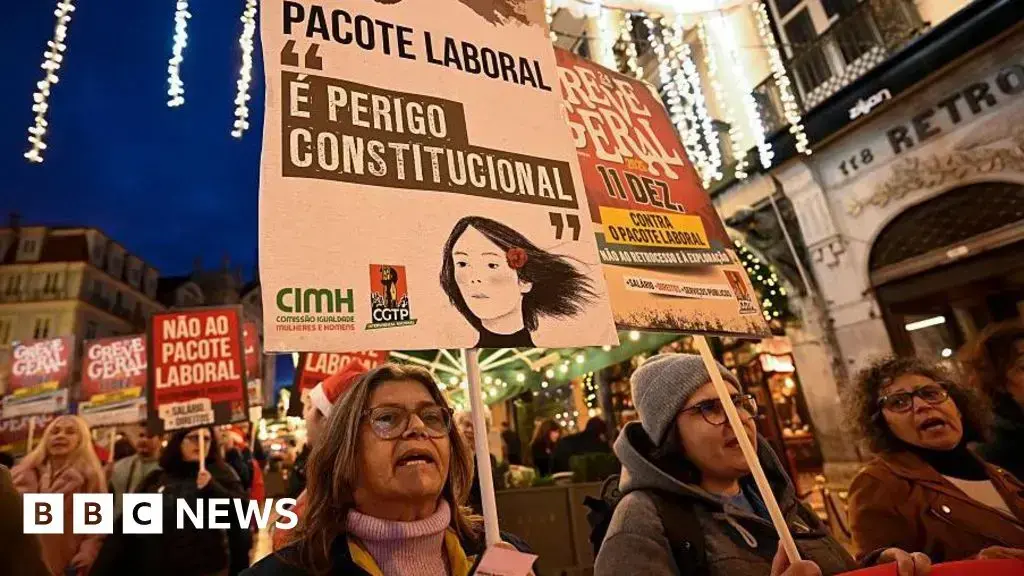 Manifestantes durante la huelga general en Lisboa.