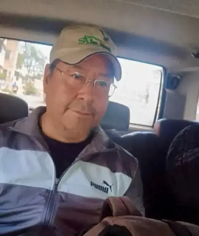 El expresidente Luis Arce, al ser aprehendido por la Policía.