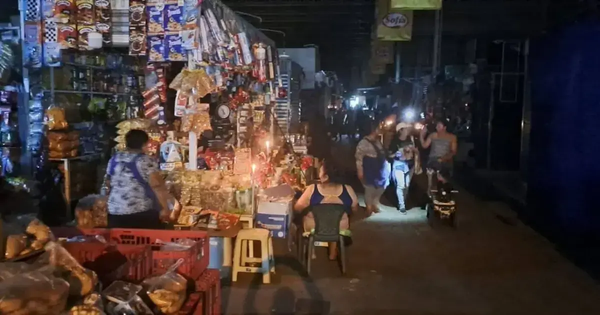 Mercado sin luz