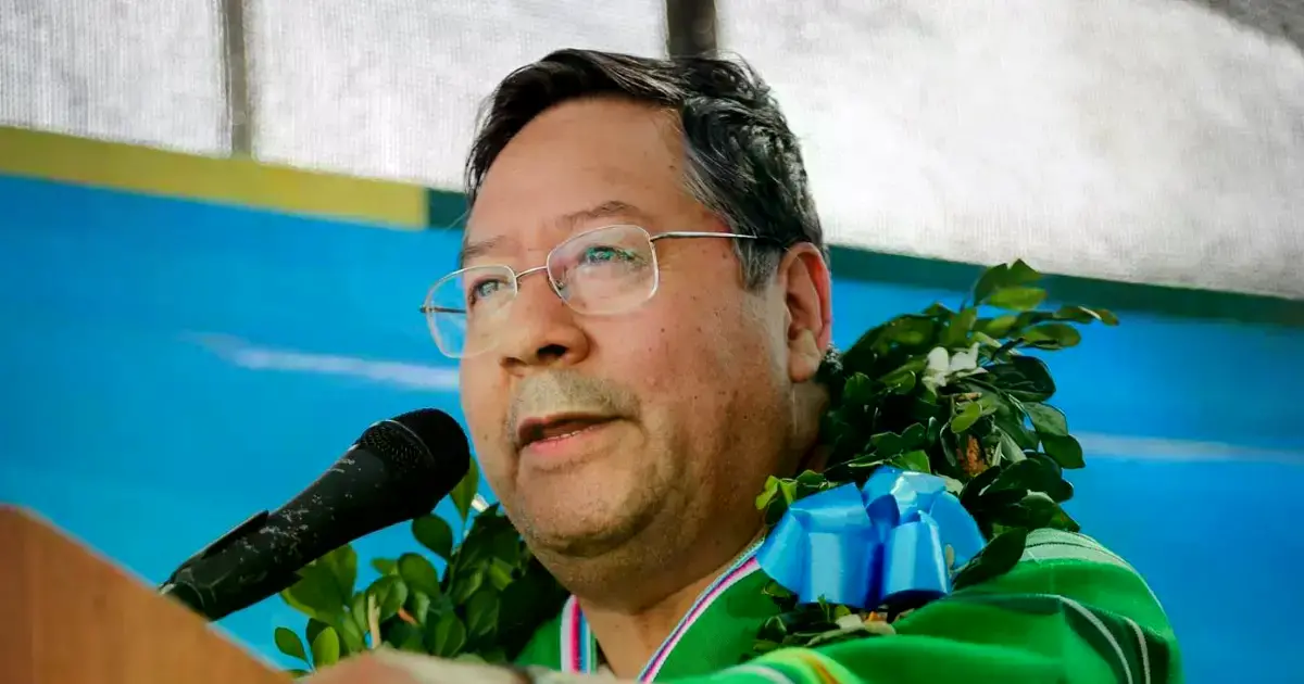 El expresidente Luis Arce en un acto público durante su mandato.