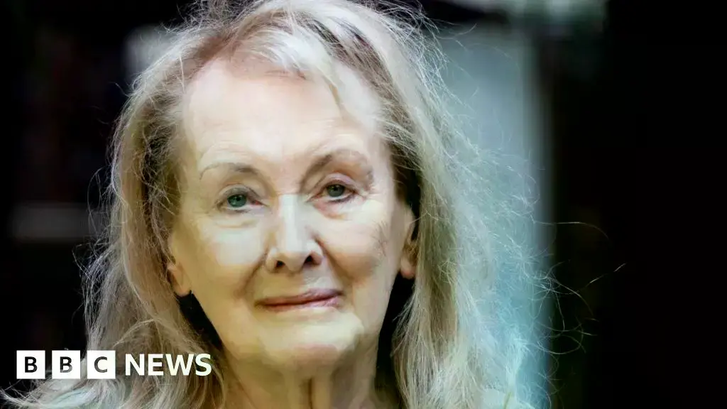 Annie Ernaux, premio Nobel de Literatura.