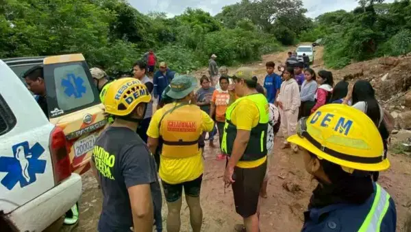 Cuerpo de búsqueda y rescate en Santa Cruz.