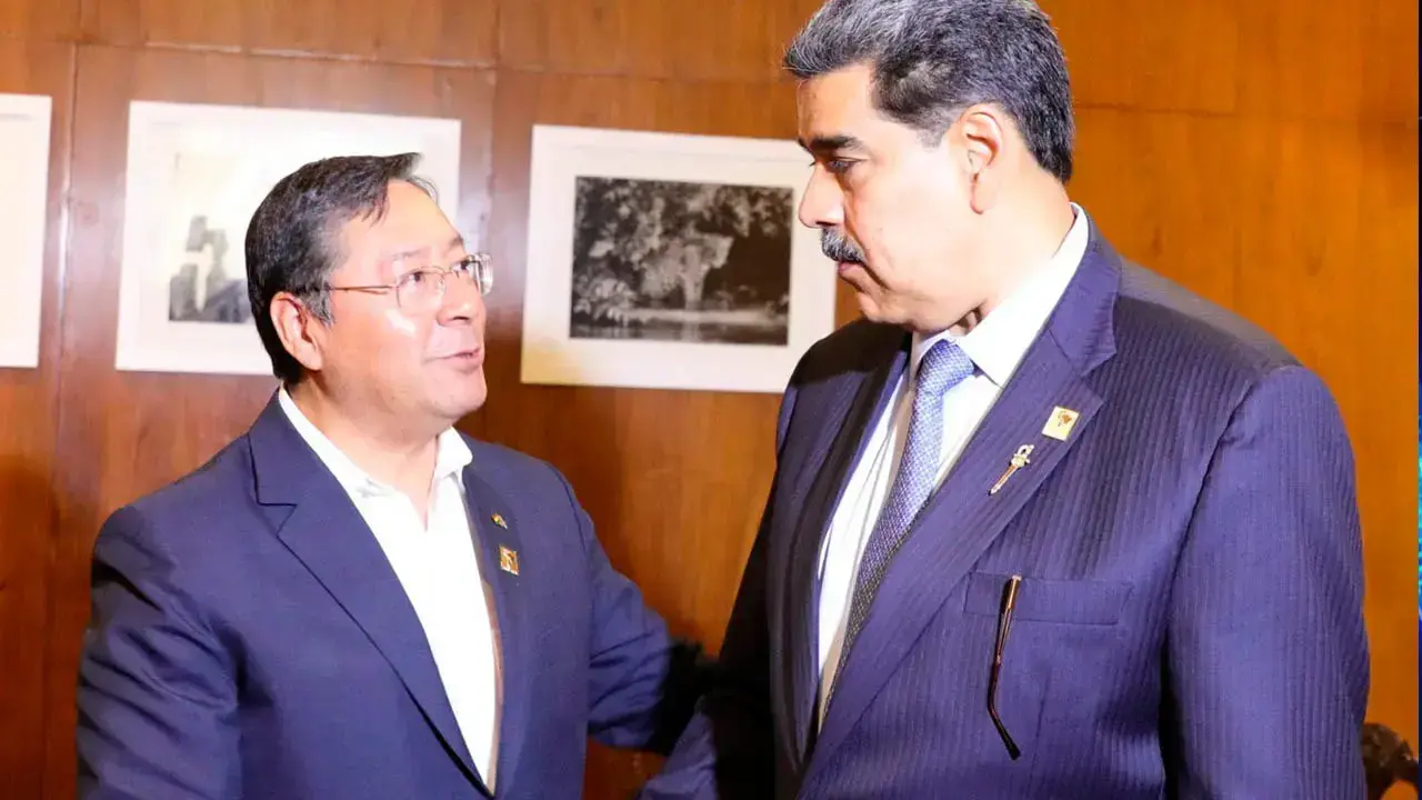 El expresidente del Estado Luis Arce junto al mandatario de Venezuela, Nicolás Maduro.