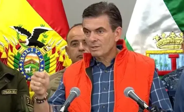 El presidente Rodrigo Paz brindó este domingo una conferencia de prensa.