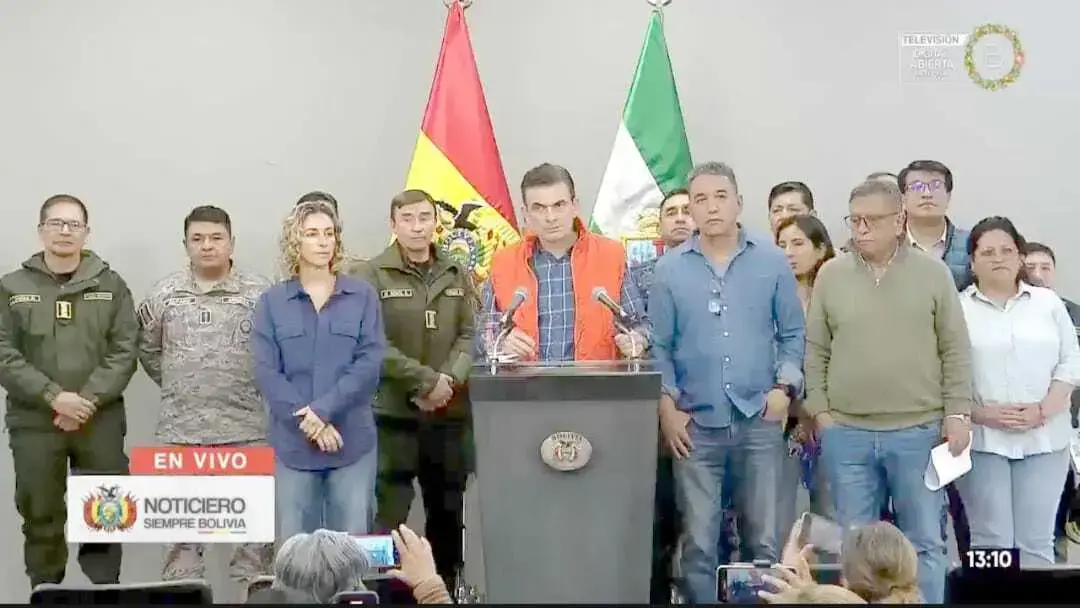 El presidente Rodrigo Paz, tras el 'Gabinete de crisis'.