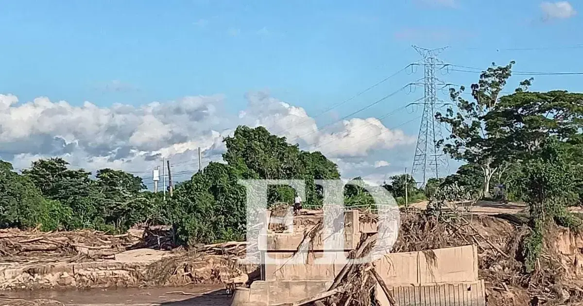 El destrozo del puente en Colpa Bélgica provocó que el municipio no tenga salida y quede aislado