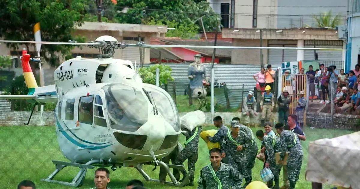 Despliegue aéreo para rescates en la zona de El Torno.