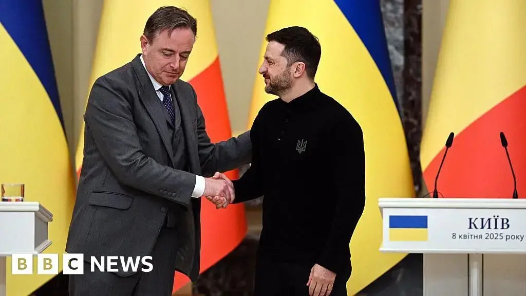 El primer ministro belga, Bart De Wever, aún no está convencido de que el dinero retenido en Bélgica deba prestarse a Ucrania