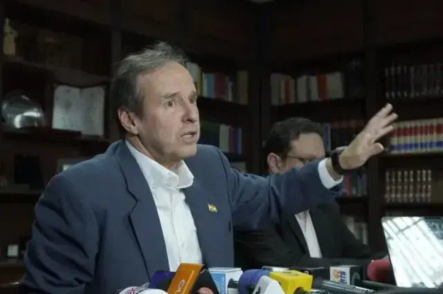 Quiroga este jueves en contacto con la prensa.