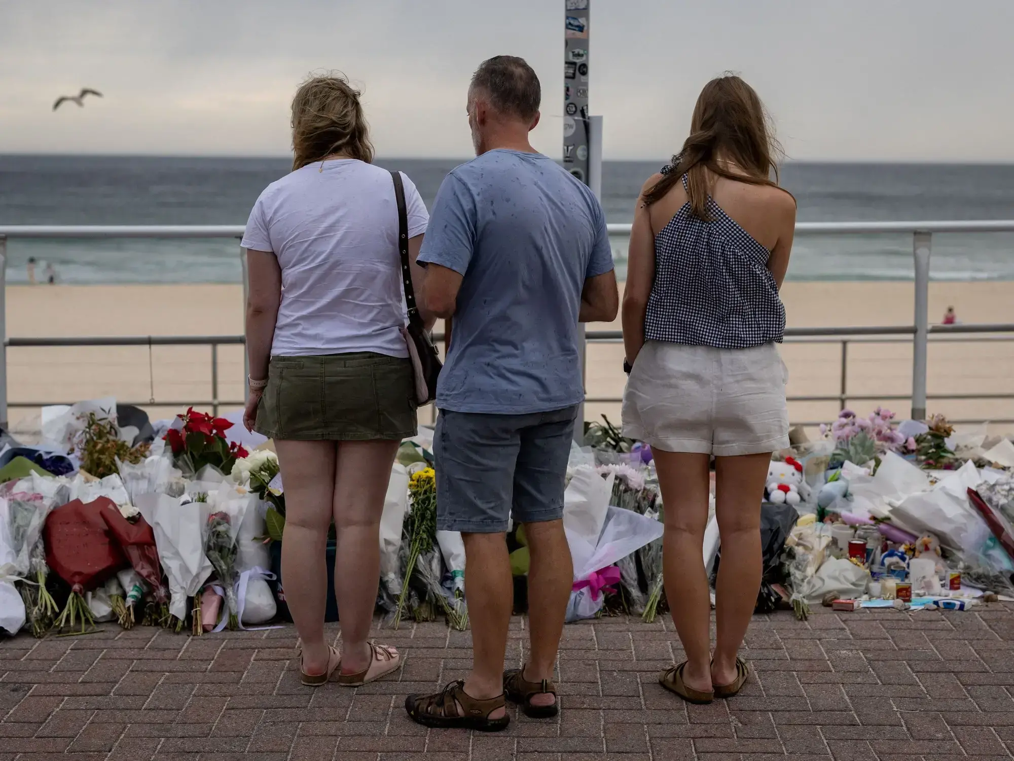 Homenajes en Bondi Beach, a casi una semana del atentado en Australia.