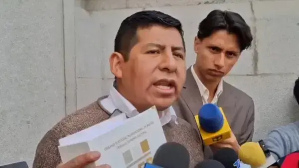 Tahuichi advierte que dejarán el cargo hoy.