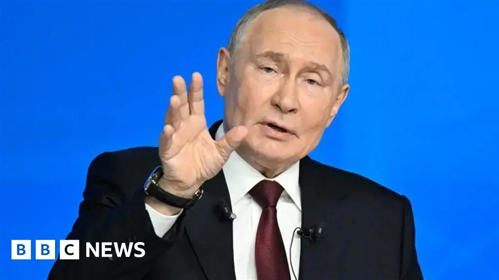 Vladimir Putin durante su maratónica intervención televisiva 'Línea Directa'
