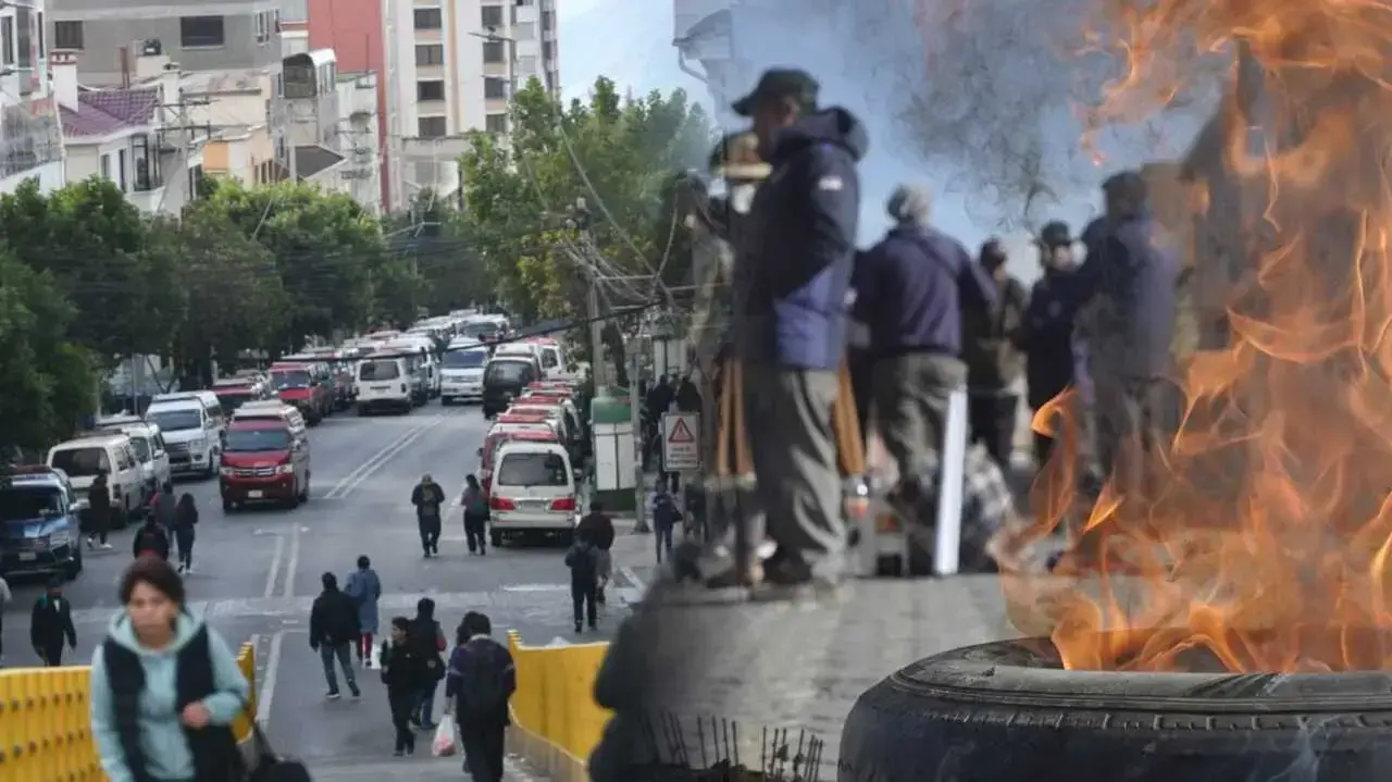 Bloqueos y paro de transporte en La Paz.