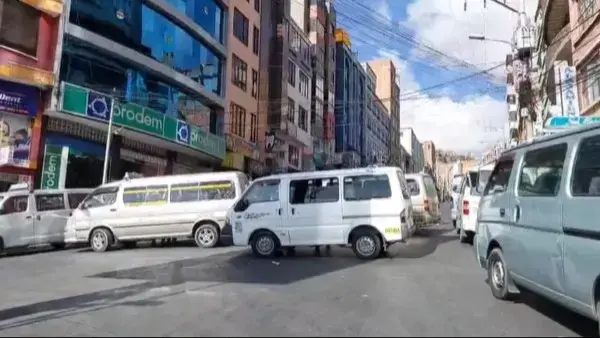 El viernes, los transportistas realizaron un paro de 24 horas en La Paz.