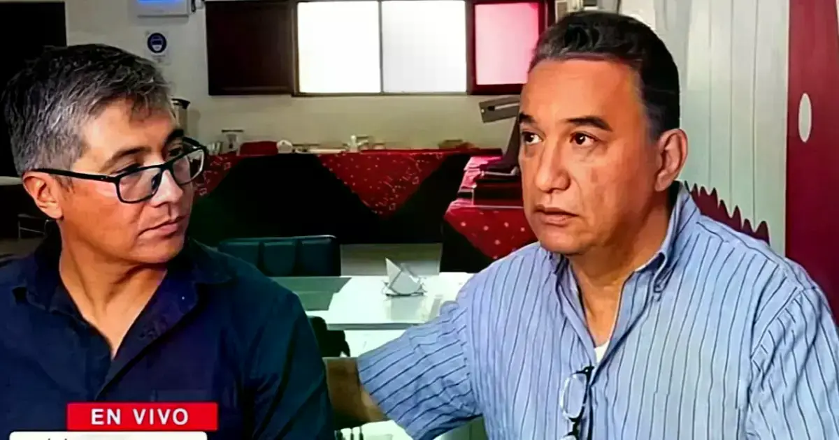 El ministro de Defensa (izquierda) y José Gabriel Espinoza de Economía.