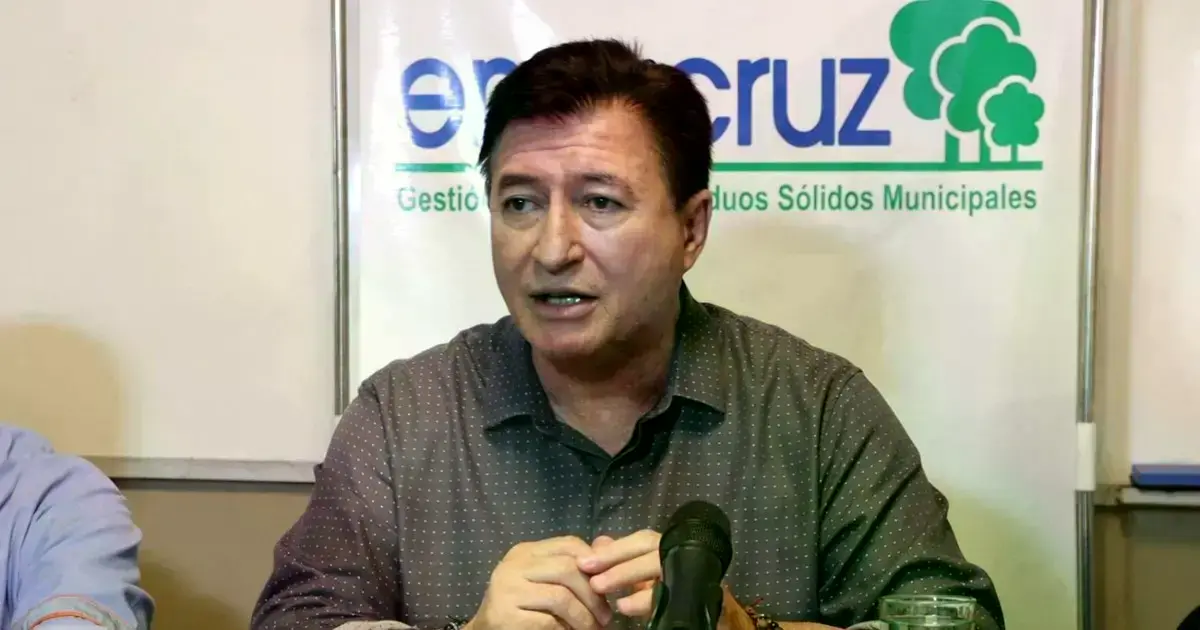 El gerente general de Emacruz, Ricardo Oviedo, brindó un informe