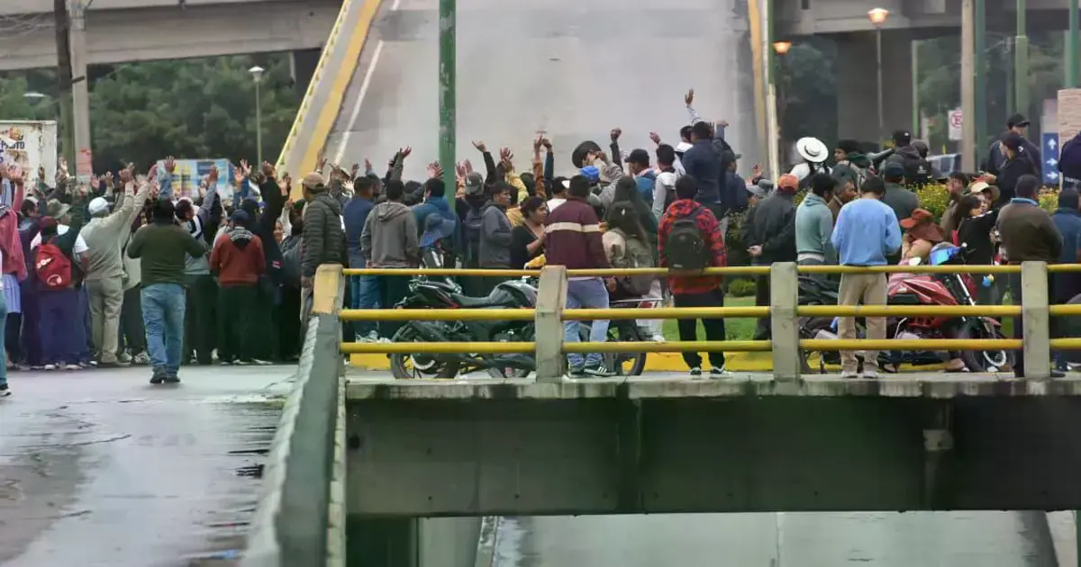 Sectores sociales protestan contra el DS 5503 en Cochabamba.