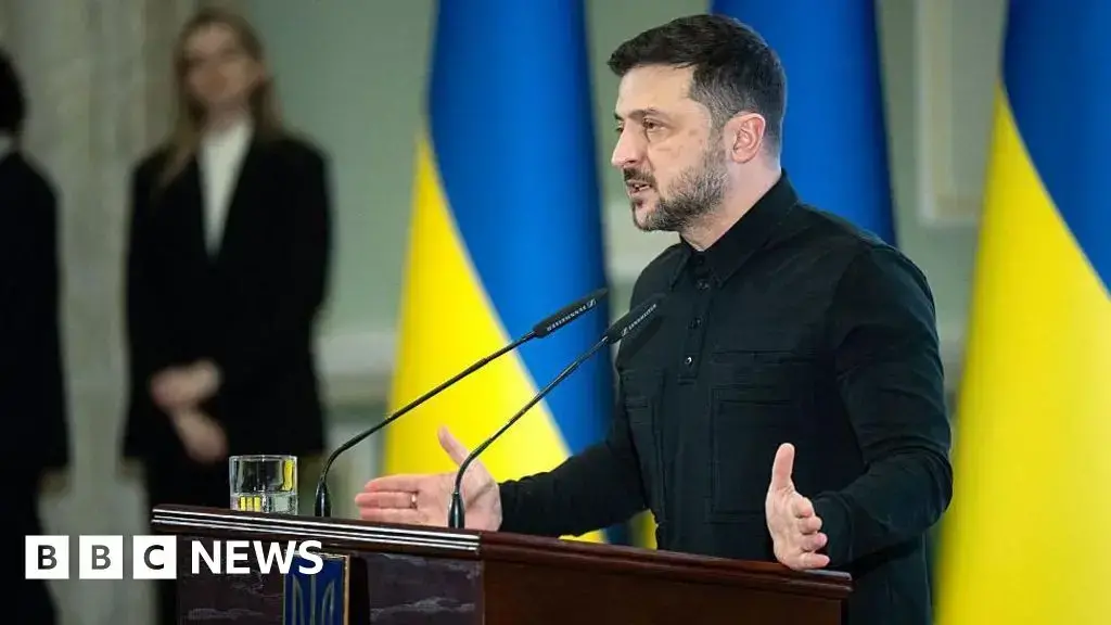 Volodymyr Zelensky durante una rueda de prensa.
