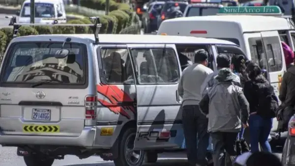 Imagen referencial de transporte público.