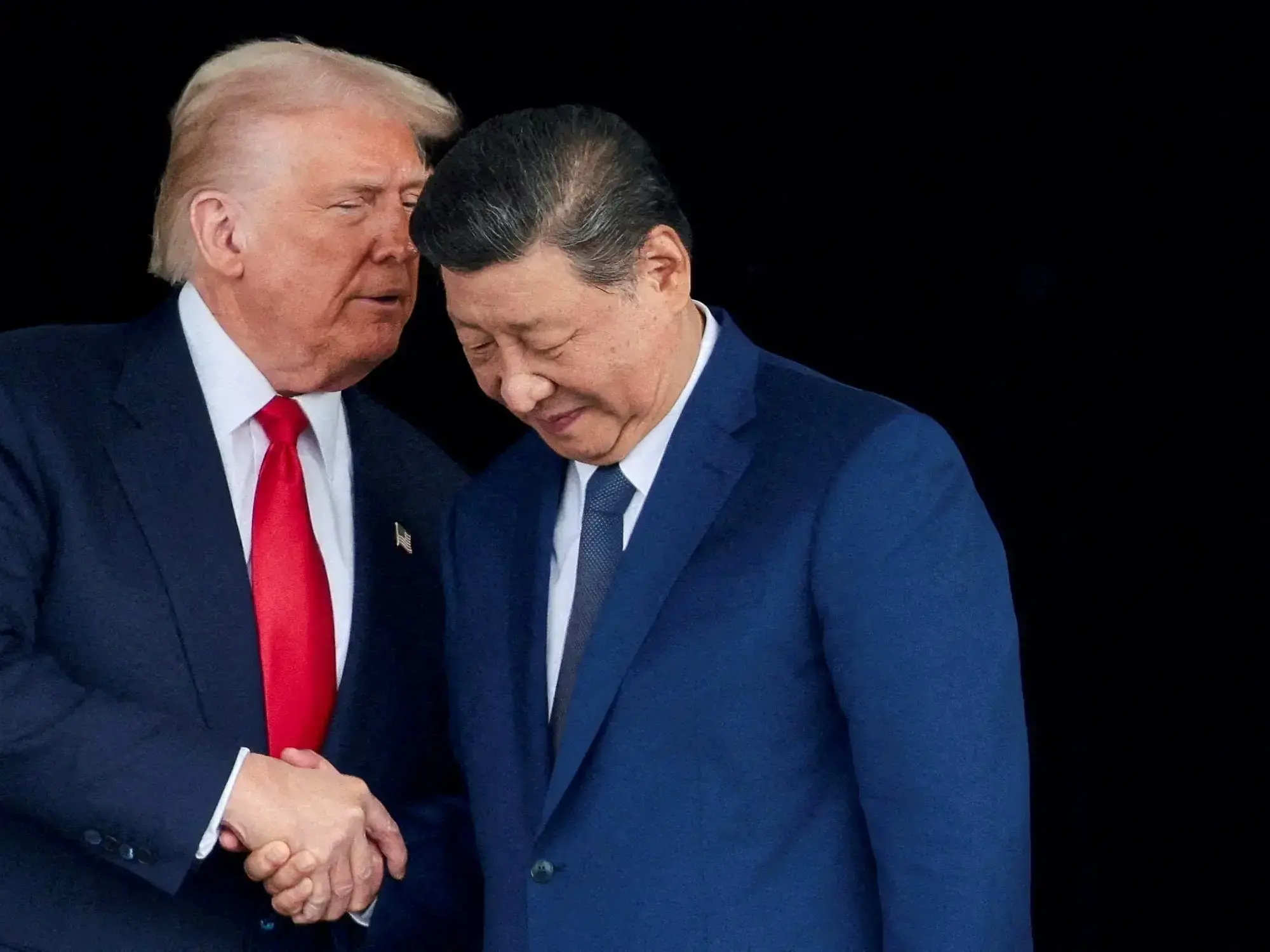 Donald Trump y Xi Jinping en un encuentro durante la cumbre de la APEC en Corea del Sur.