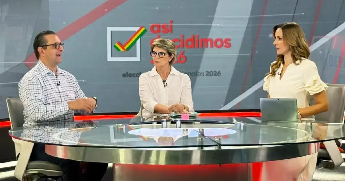 Oscar Ortiz y Erika Brockmann en el programa Así Decidimos de UNITEL.