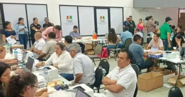 Ambientes del Tribunal Electoral Departamental de Santa Cruz.
