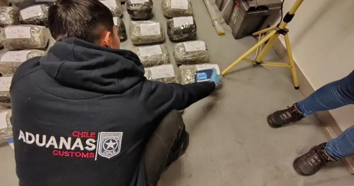 Personal aduanero secuestró la marihuana