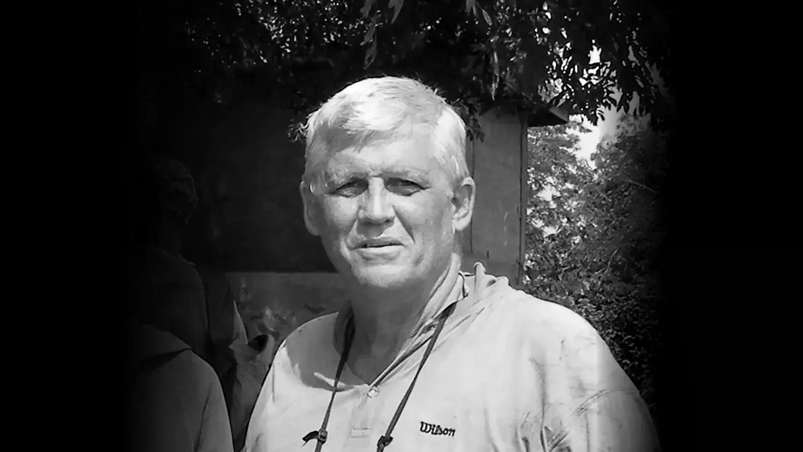 Clark Lungren con una rata de Gambia, uno de los roedores más grandes del mundo.