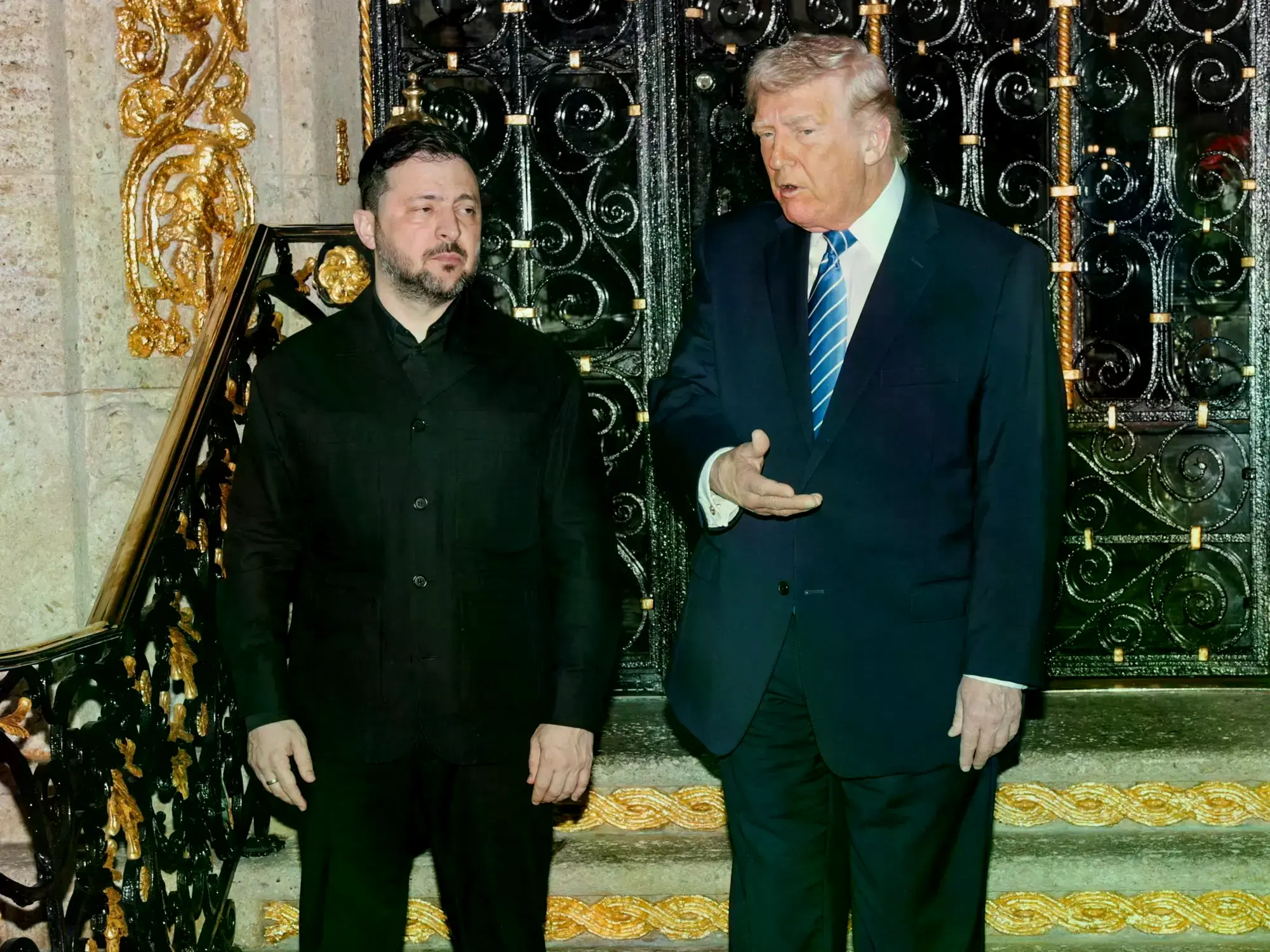 Donald Trump recibe a Volodymyr Zelensky en Mar-a-Lago, Palm Beach, Florida.
