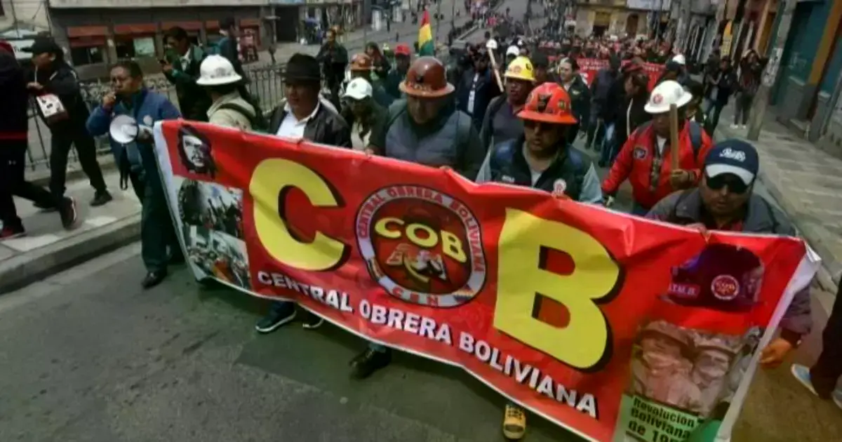 Afiliados de la COB durante una de las marchas de protesta.