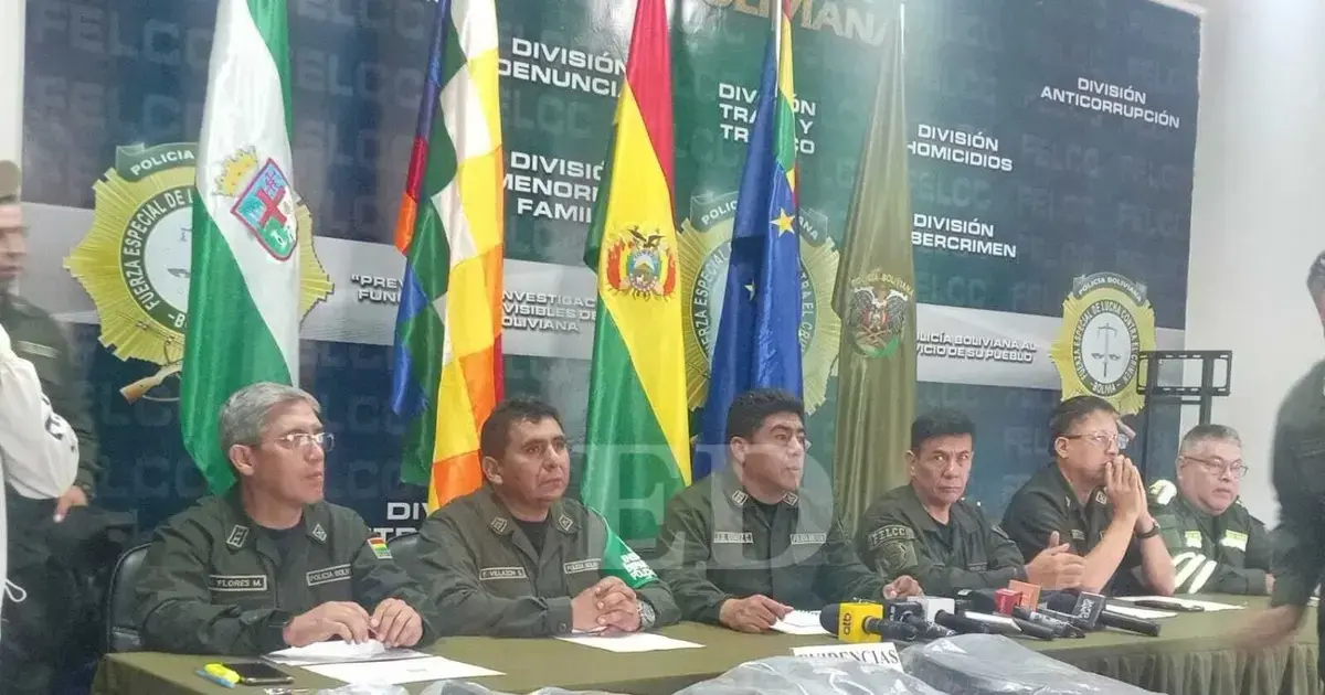 Los jefes policiales brindaron el informe de casos en el Comando Departamental de Santa Cruz