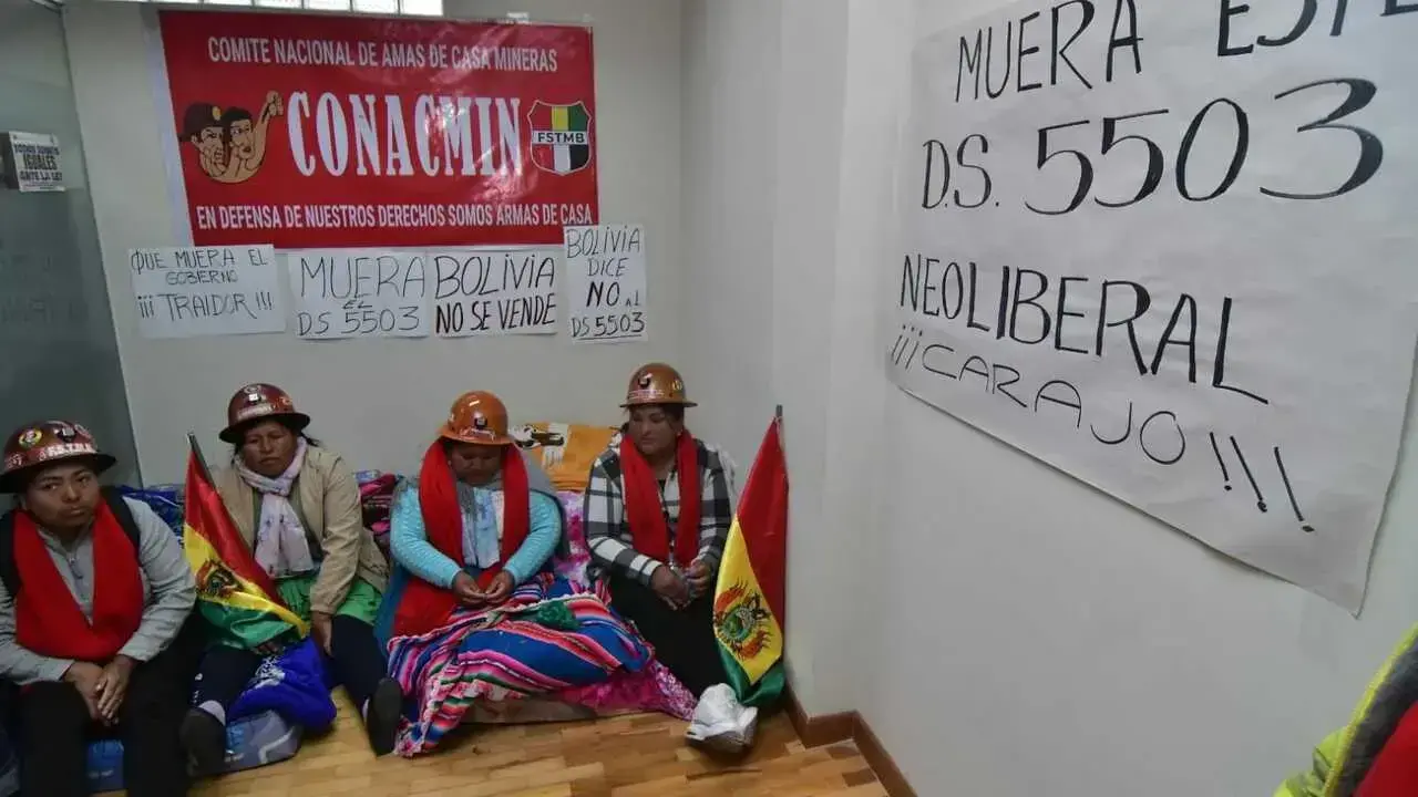 Huelga de hambre contra el DS 5503, en La Paz.